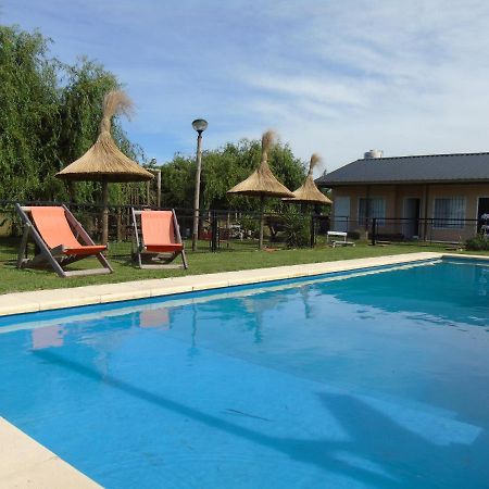 Aitue Bungalows Gualeguaychú Екстериор снимка